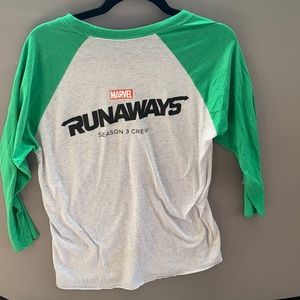 Marvels runaways season 3 crew tee